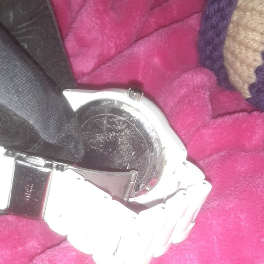 Elegant White Men's Chronograph Watch - Picture 6 of 7